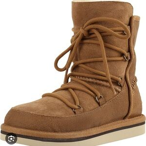 UGGs Women's Tan Suede Boots with Laces